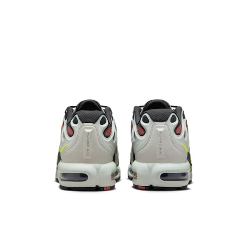 Nike Air Max Plus Drift FD4290-009 06