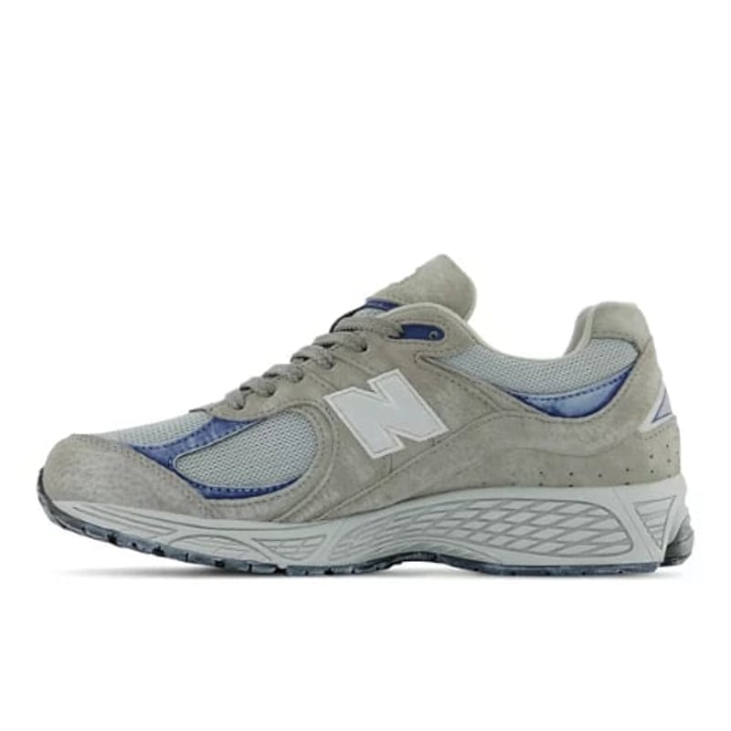 New Balance 2002R GORE-TEX M2002RXB 02