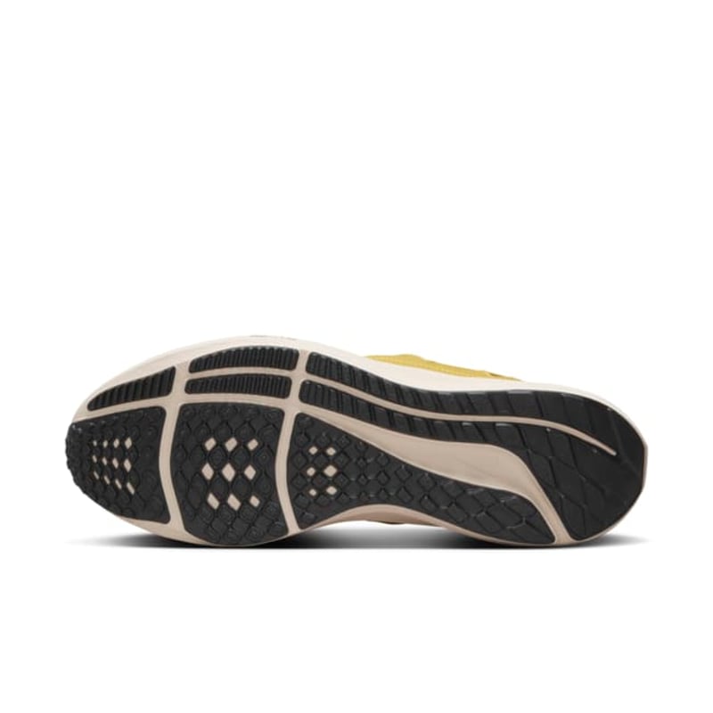 Nike Air Huarache 20Y24 x Patta FJ4201-300 02