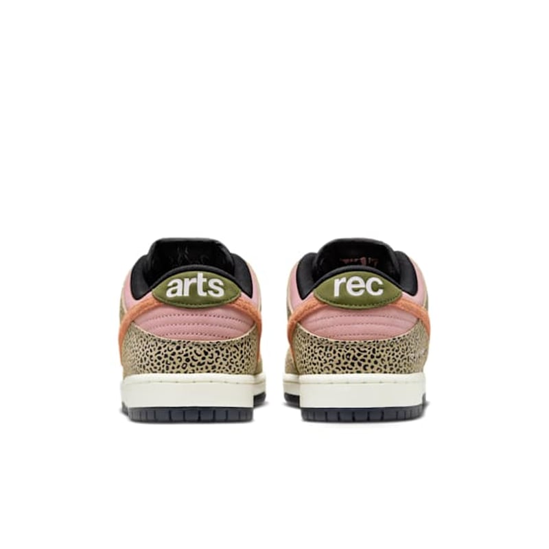Nike SB Dunk Low x Arts And Rec IH3211-200 06