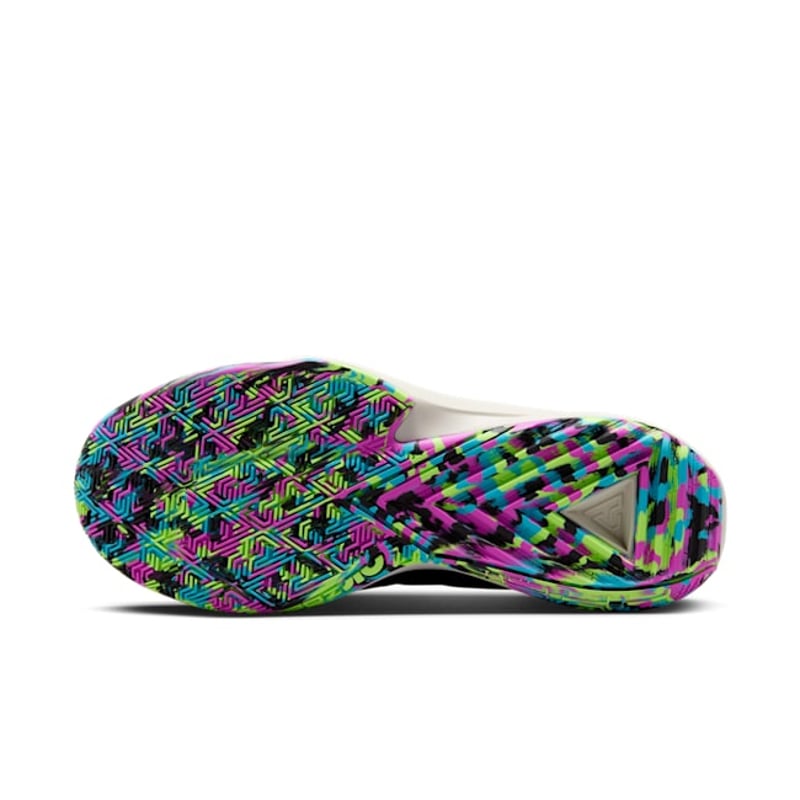 Nike Giannis Freak 5 DX4996-002 02