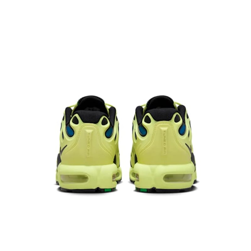 Nike Air Max Plus Drift FD4290-700 06
