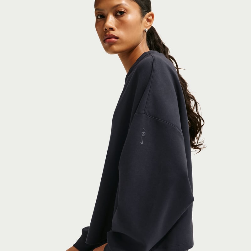 Nike 24.7 ImpossiblySoft Dri-FIT Oversized Crew HQ8193-010 03