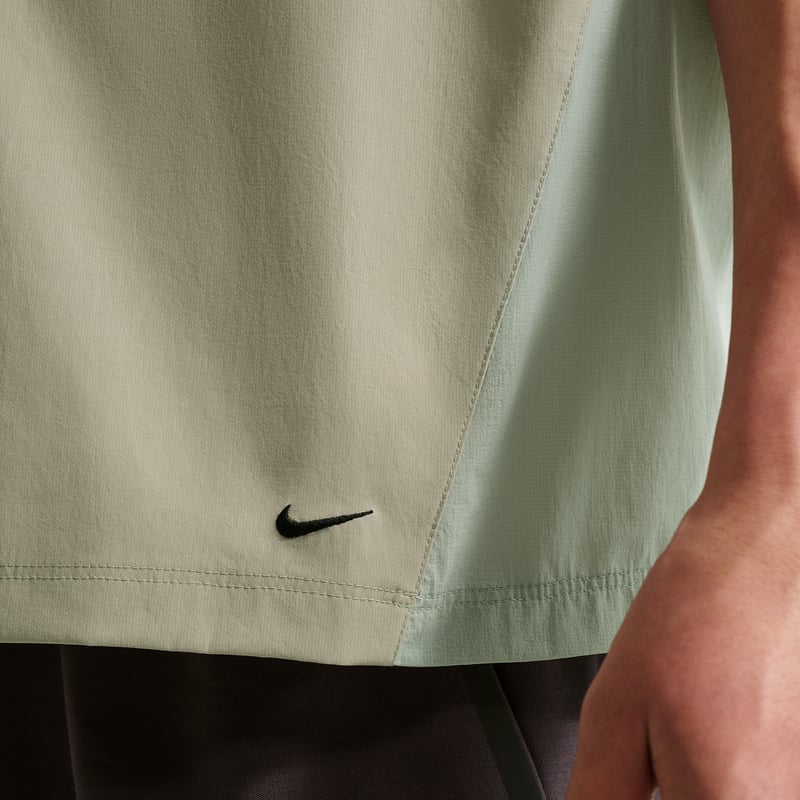 Koszulka Nike Tech Helios Dri-FIT "Spruce Fog & Light Pumice" | Mezczyzni | | 07 | SPORTSHOWROOM