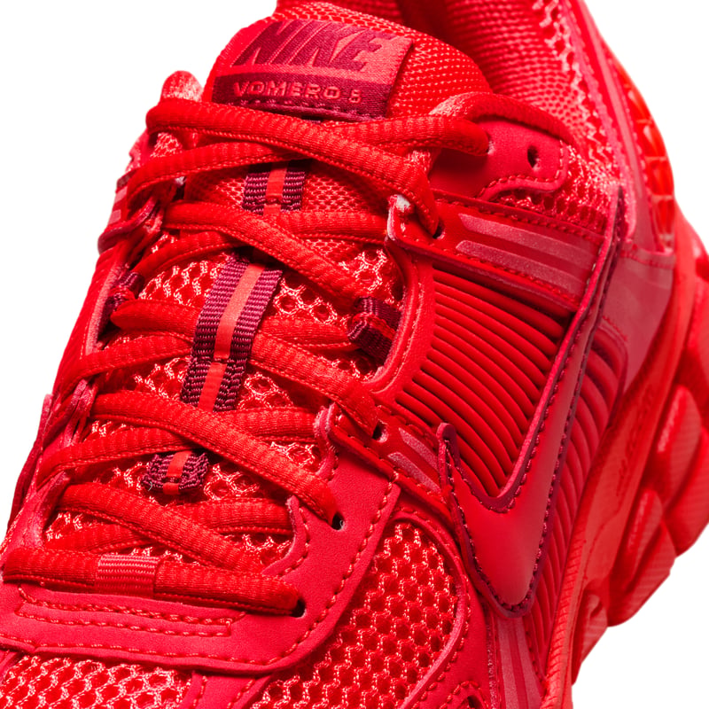 Nike Zoom Vomero 5 trainers "Light Crimson" | Women | SportStyle | 06 | SPORTSHOWROOM