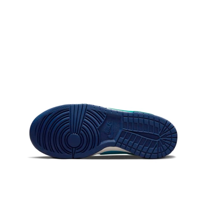Nike Dunk Low DV1693-401 02