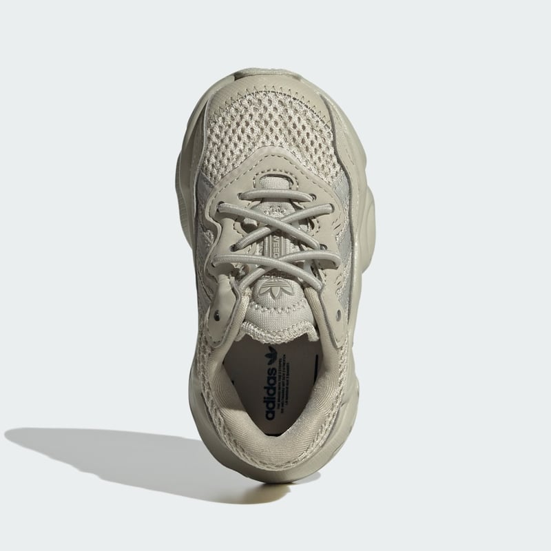 adidas OZWEEGO IE2784 02