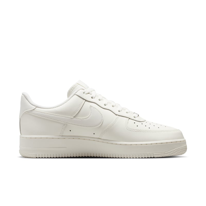 Zapatillas Nike Air Force 1 '07 "Sail" | Hombre | Estilo deportivo | 02 | SPORTSHOWROOM