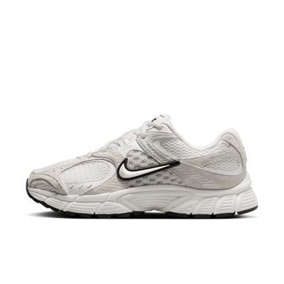 Tenisky Nike V5 RNR Suede "Summit White & Photon Dust" | Ženy | Sportstyle | 01 | SPORTSHOWROOM
