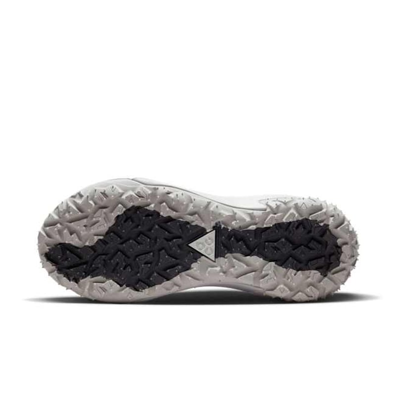 Nike ACG Mountain Fly 2 Low DV7903-003 02