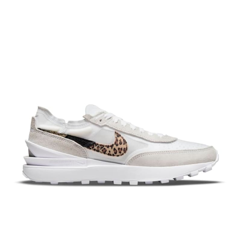 Nike Waffle One SE DJ9776-100 03