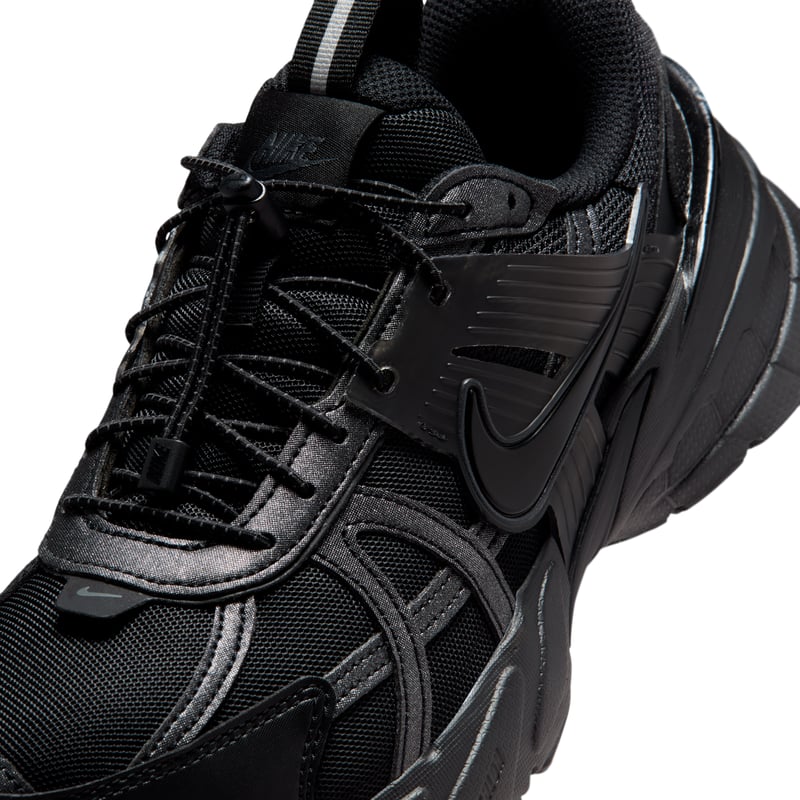 Nike V2K Run IH0388-001 07
