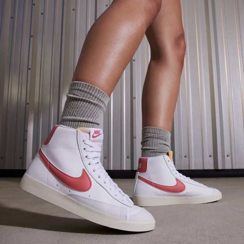 Nike Blazer Mid '77 FZ3626-100 02