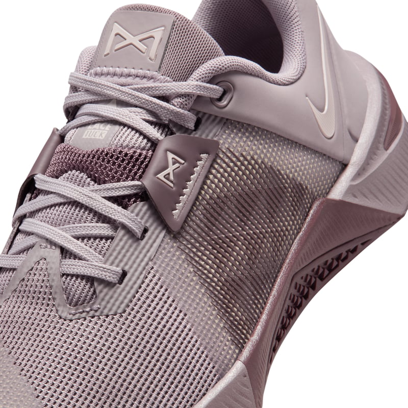 Nike Metcon 10 gym runners "Light Violet Ore & Tattoo" | Women | Training | 07 | SPORTSHOWROOM