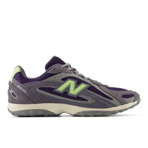 New Balance 204L