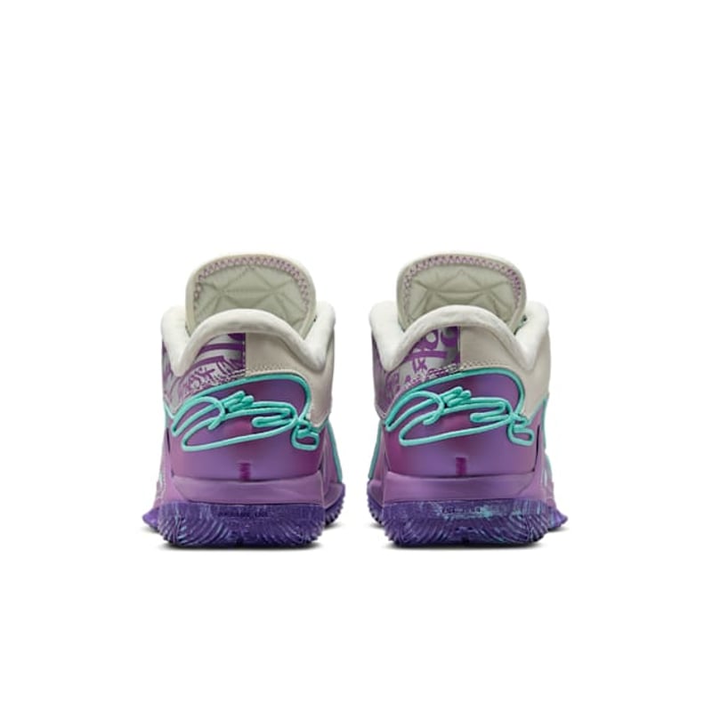 Nike LeBron 22 HV8454-001 06