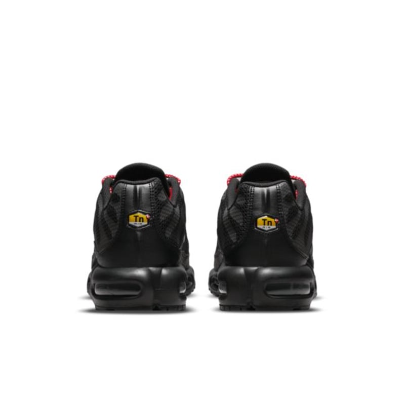 Nike Air Max Plus DN7997-001 06