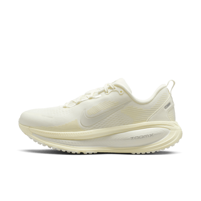 Nike Vomero 18 HM6804-110