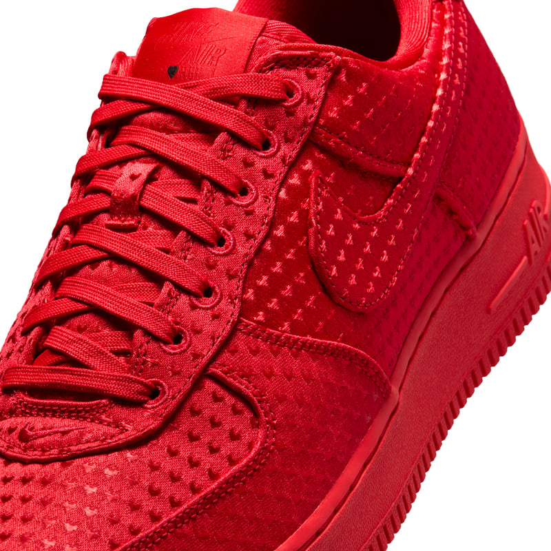 Zapatillas Nike Air Force 1 Retro "Valentine's Day" | Hombre | Estilo deportivo | 06 | SPORTSHOWROOM