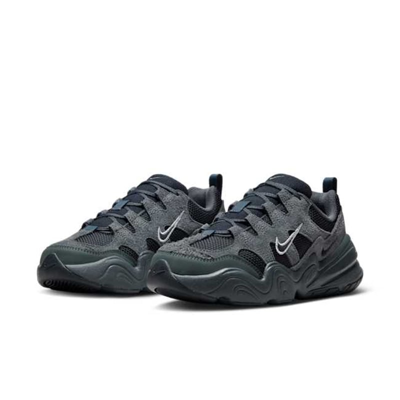 Nike Tech Hera DR9761-003 05