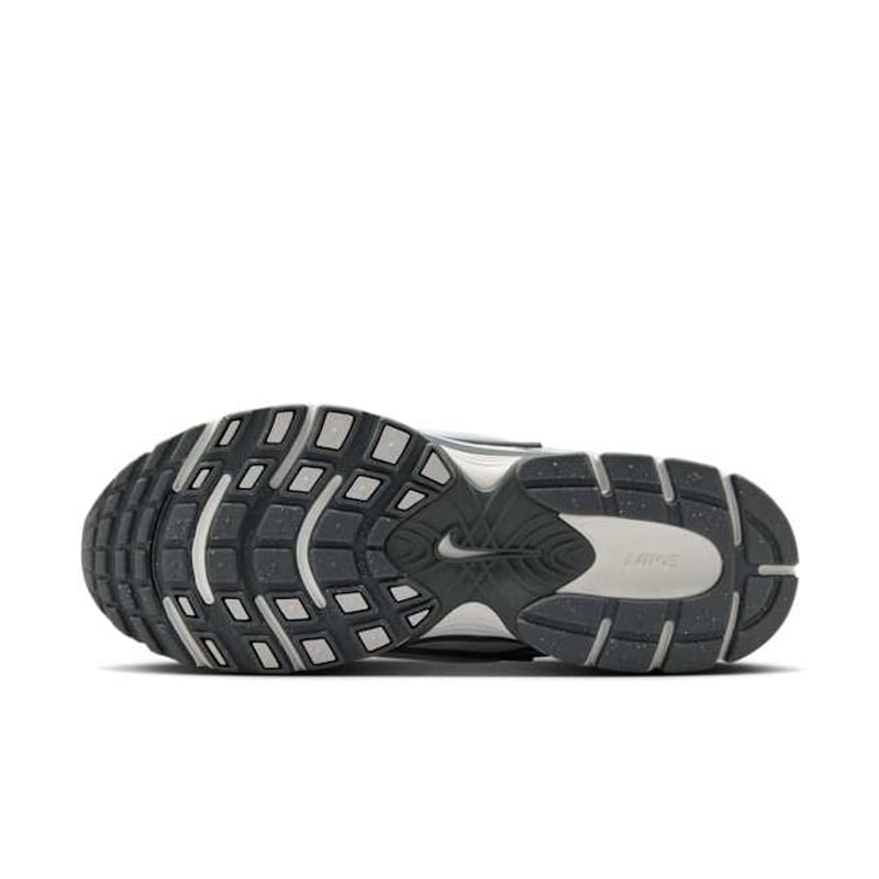 Nike V5 RNR HQ7901-103 02