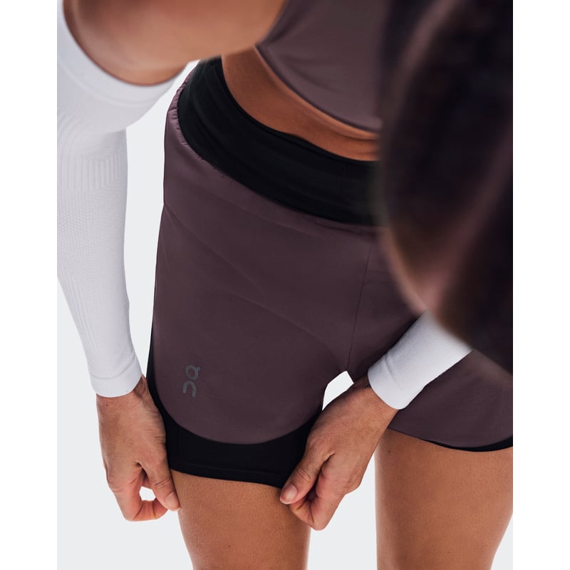 On Zero 2-in-1 Shorts "Urchin & Black" | | | 02 | SPORTSHOWROOM