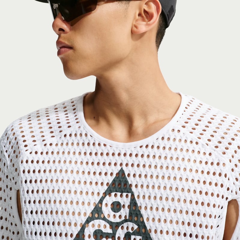 Top Nike ACG Radical AirFlow NXT Dri-FIT "White & Anthracite" | Uomo | Outdoor | 03 | SPORTSHOWROOM
