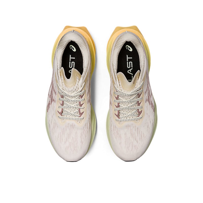 ASICS Novablast 3 1012B288-101 06