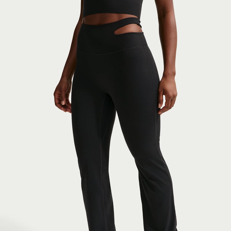 Nike Zenvy Flared IB9115-010 02