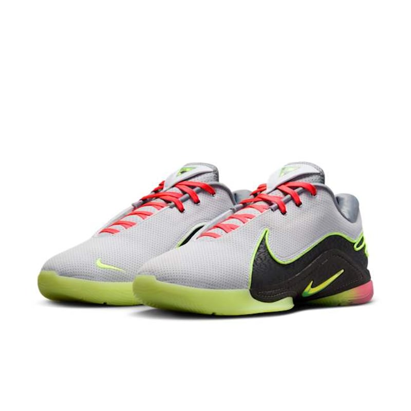 Nike LeBron 22 FZ1094-101 05