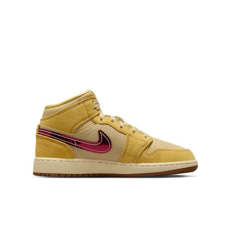 Jordan 1 Mid SE IB7405-700 03