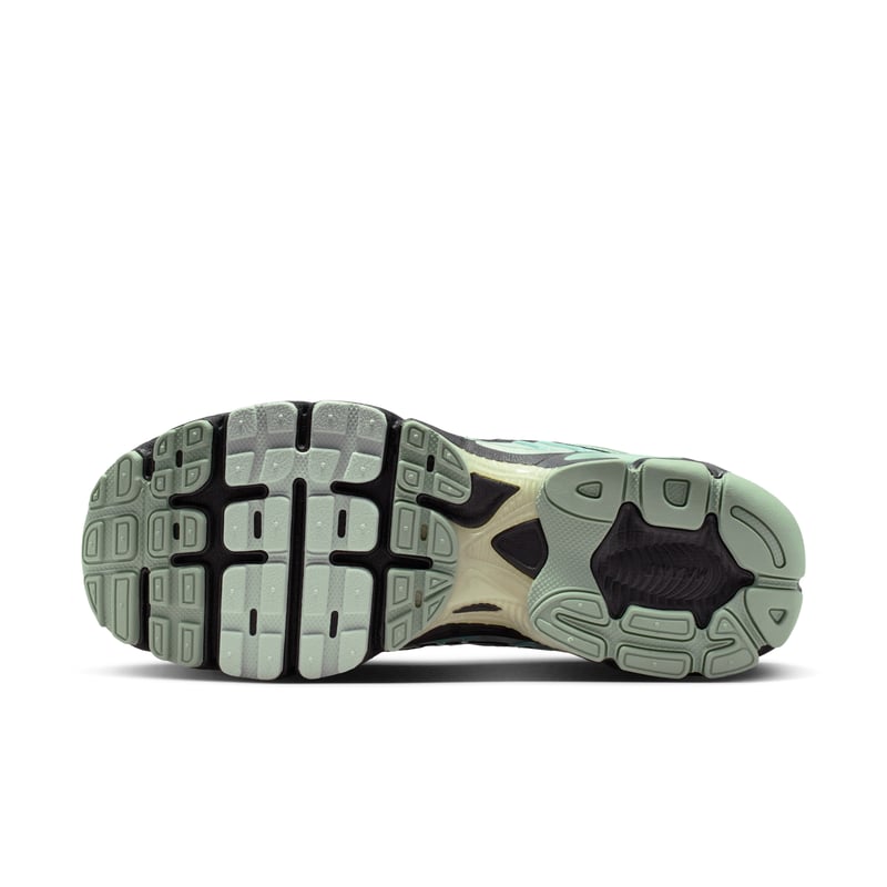 Nike Air Max Moto 2K HQ2056-301 02