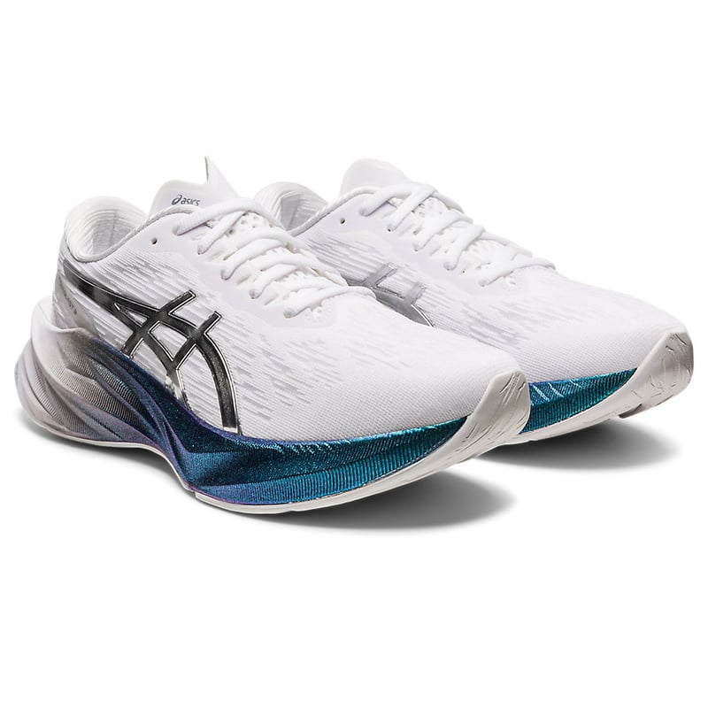 ASICS Novablast 3 Platinum 1012B290-100 02