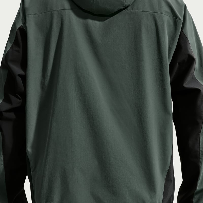 Kurtka Nike Tech Helios Dri-FIT Shell "Camo Green & Black" | Mezczyzni | | 01 | SPORTSHOWROOM