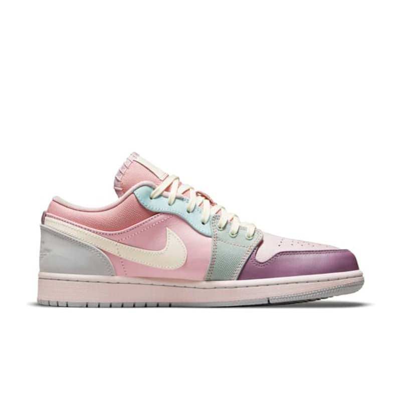 Jordan 1 Low SE DJ5196-615 03