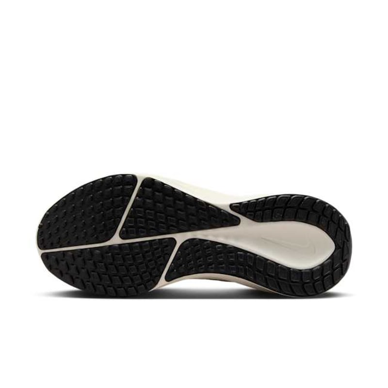 Nike Vomero 17 FB8502-104 02