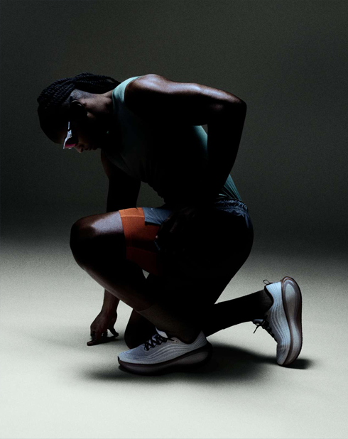 Nike Vomero Plus IO4482-100