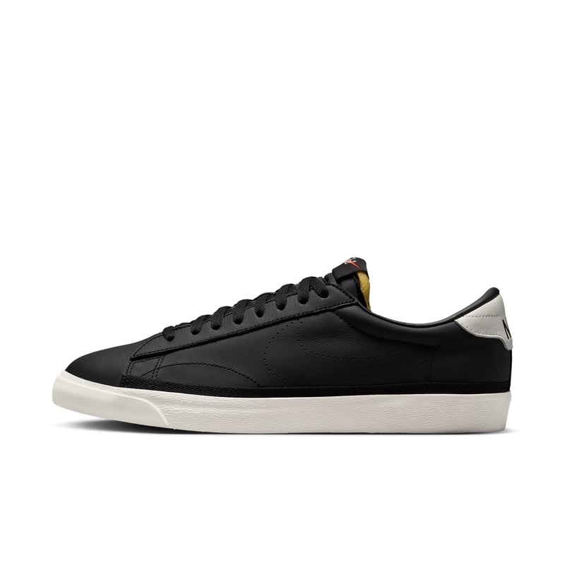 Nike Tennis Classic IO1738-001 01