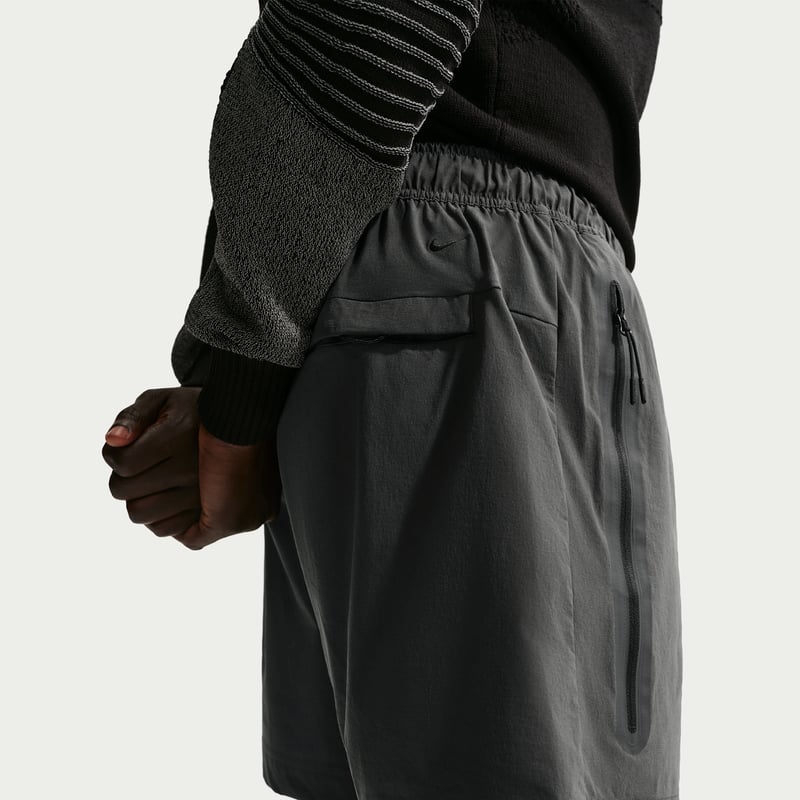 Nike Tech Woven HQ0470-061 03