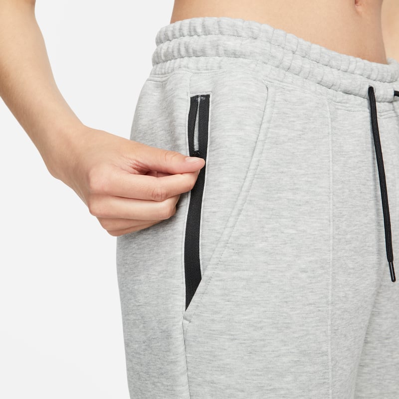 Nike Tech Fleece Mid-Rise FB8330-063 05