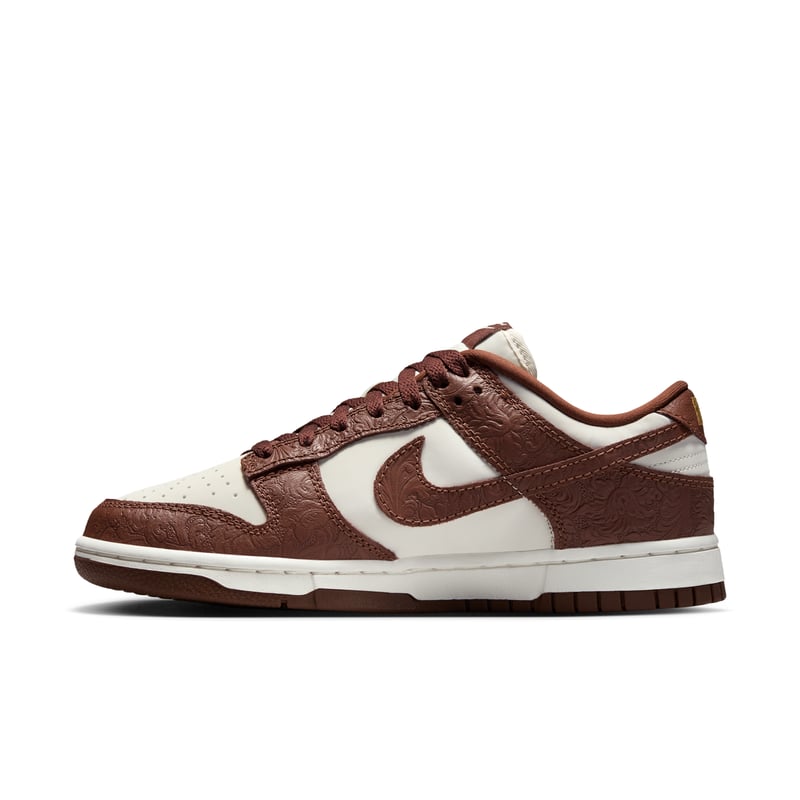 Παπούτσια Nike Dunk Low "Sail & Fauna Brown" | Γυναίκες | Sportstyle | 01 | SPORTSHOWROOM