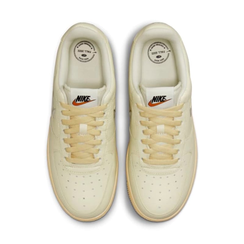 Nike Air Force 1 '07 LX DO9456-100 02