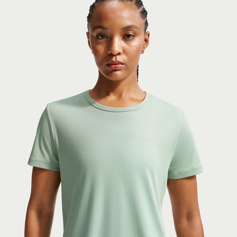 Nike Tempo Dri-FIT HQ0648-007 01