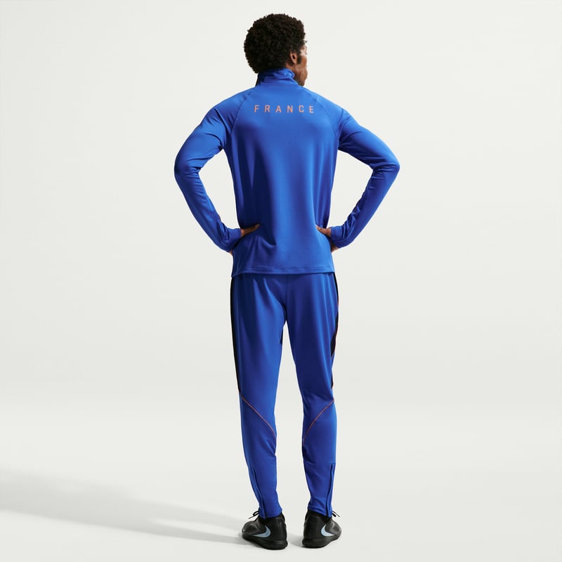 Nike FFF Strike Dri-FIT Knit IB4611-480 05
