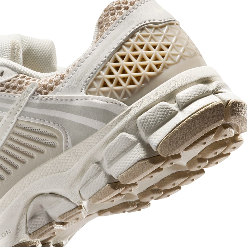 Nike Vomero 5 HF6998-016 08