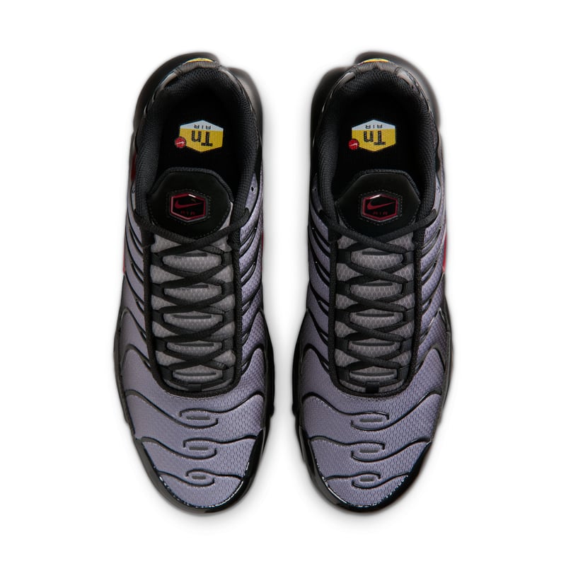 Superge Nike Air Max Plus "Black & Team Crimson" | Moški | Sportstyle | 04 | SPORTSHOWROOM