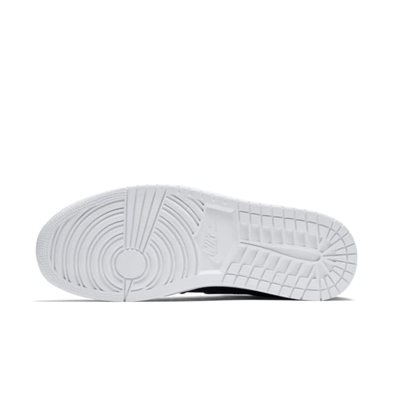 Jordan 1 Retro High OG 555088-006 02