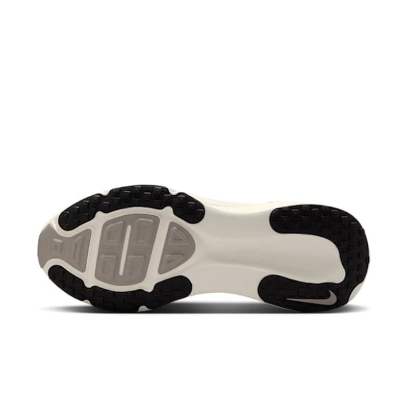 Nike Vomero 18 HM6803-101 02