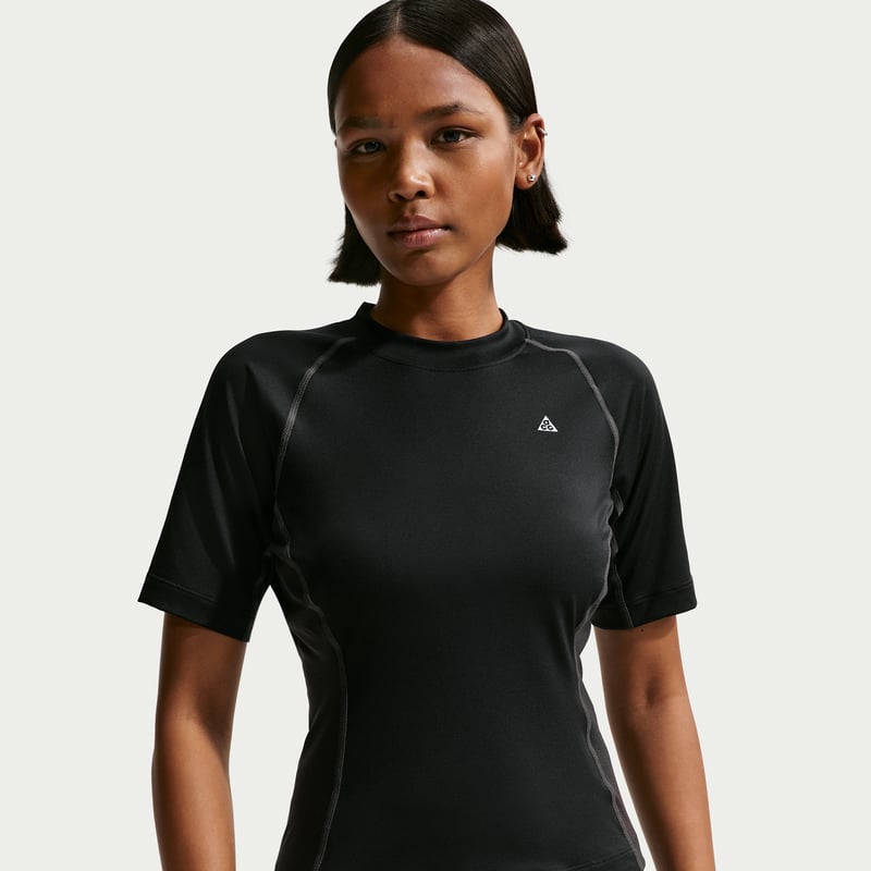 Nike ACG 'Wildsee' Dri-FIT Base Layer Topp "Black" | Kvinnor | | 01 | SPORTSHOWROOM