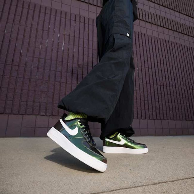 Nike Air Force 1 '07 LV8 FV1173-010 02